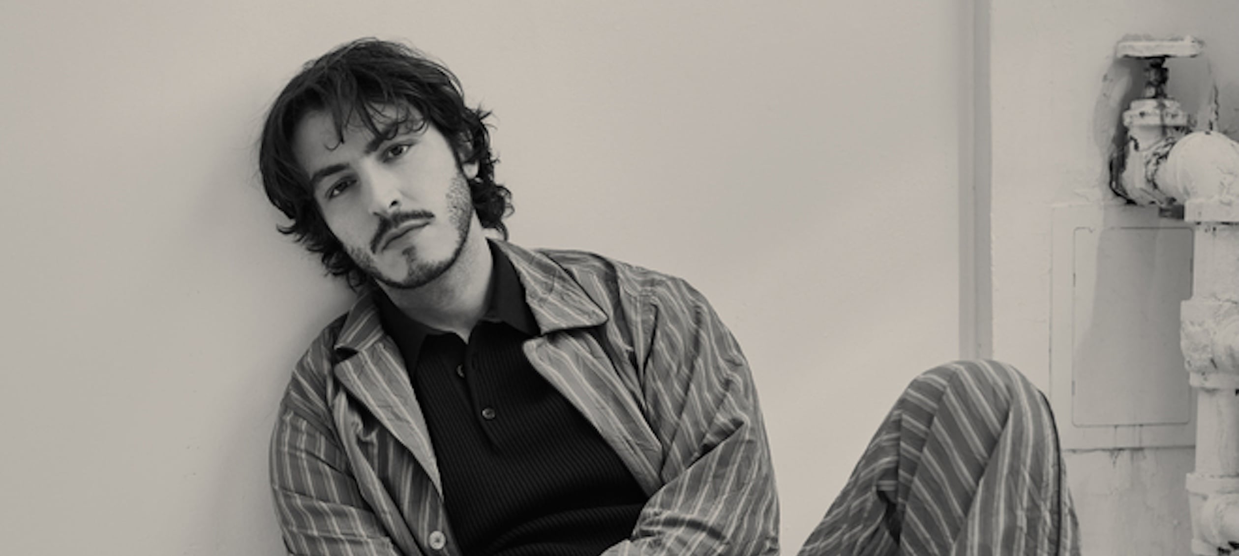 Picture of “It Was Incredibly Exciting… And A Little Surreal”: Turkish Actor Boran Kuzum Talks Working With Dan Levy On Big Mistakes